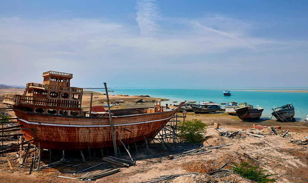 Traditional skills of building and sailing Iranian Lenj boats in the  Persian Gulf - Persia Advisor
